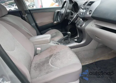 2006 Toyota Rav4 from USA, damaged, VIN JTMBD33V965002928